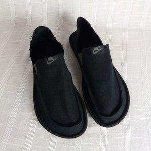 nike solarsoft slip on